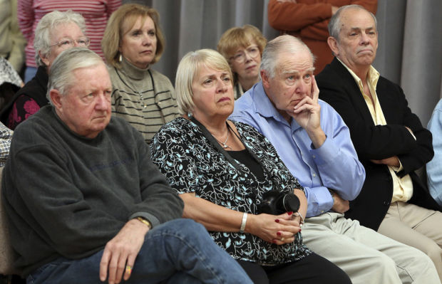 McCain talks about guns, border in Green Valley